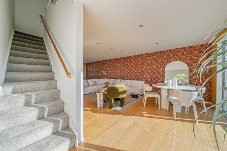 Photo of property in 70 Saddleback Grove, Karori, Wellington, 6012