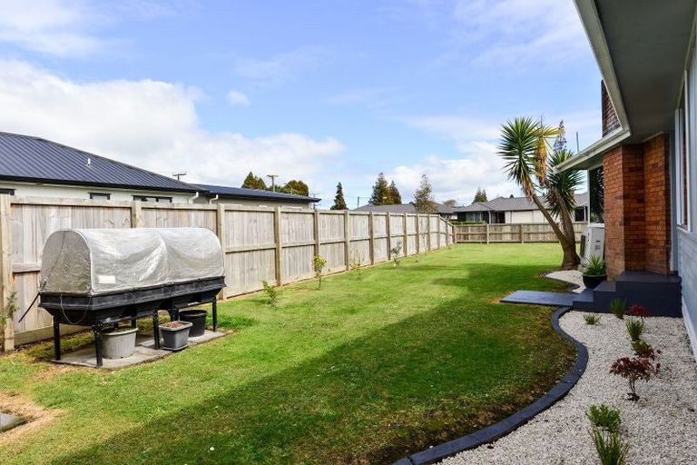 Photo of property in 6 Lugton Street, Nawton, Hamilton, 3200