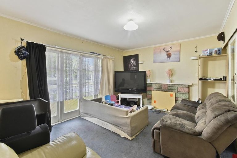 Photo of property in 1/13 Rollerson Street, Papakura, 2110