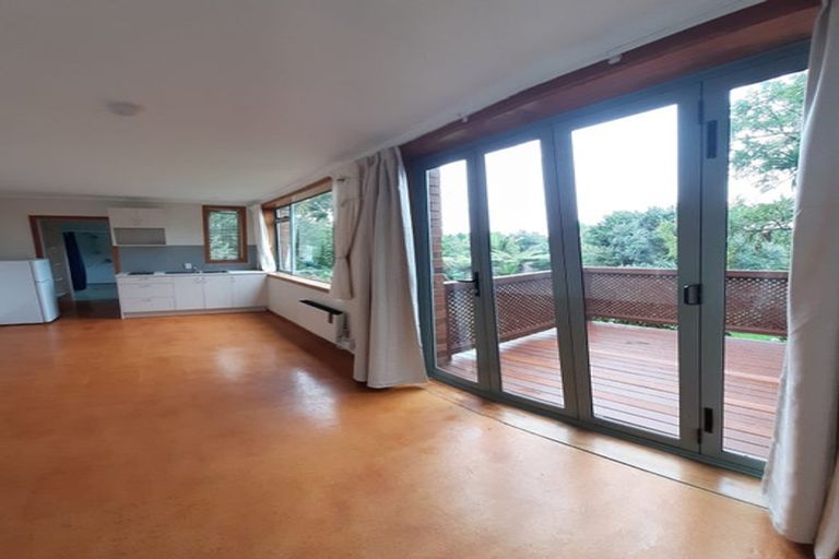 Photo of property in 77 Tanekaha Road, Titirangi, Auckland, 0604