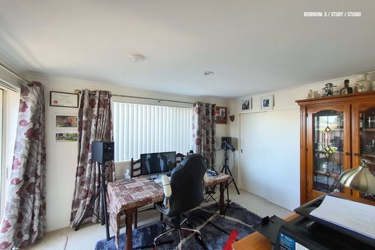 Photo of property in 3/262 Centreway Road, Orewa, 0931