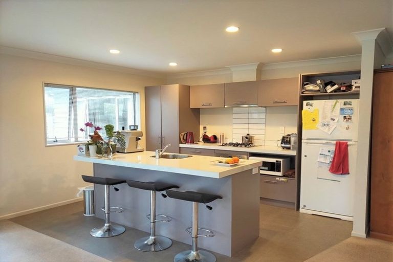 Photo of property in 39 Speldhurst Grove, Stokes Valley, Lower Hutt, 5019