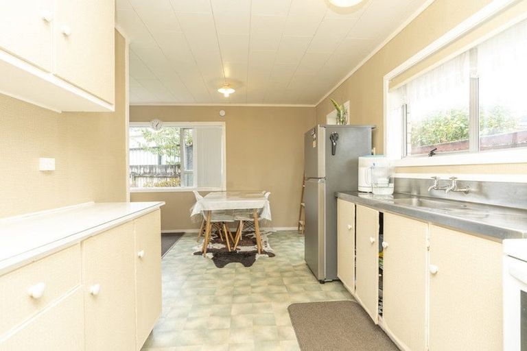 Photo of property in 2/6 Snead Place, Hamilton East, Hamilton, 3216