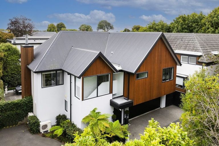 Photo of property in 7b Rossall Street, Merivale, Christchurch, 8014