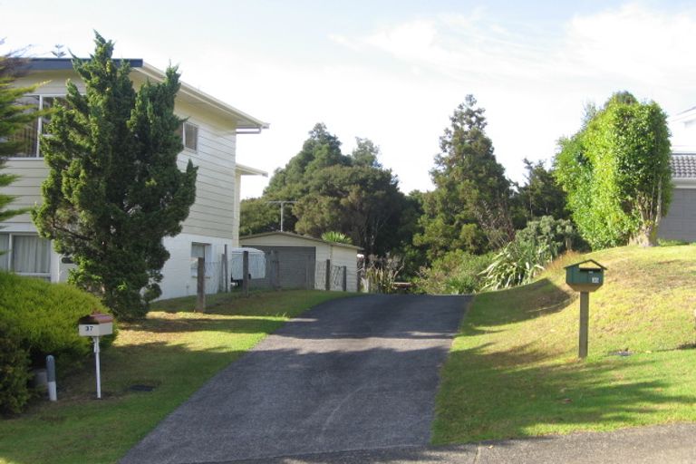 Photo of property in 35 Mcdowell Crescent, Hillcrest, Auckland, 0627