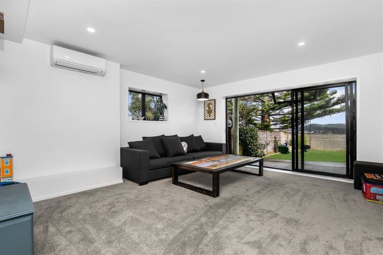 Photo of property in 43 Pleasant Road, Glen Eden, Auckland, 0602