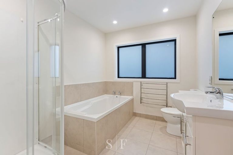 Photo of property in 22 Fairway Oaks Drive, Waikanae Beach, Waikanae, 5036