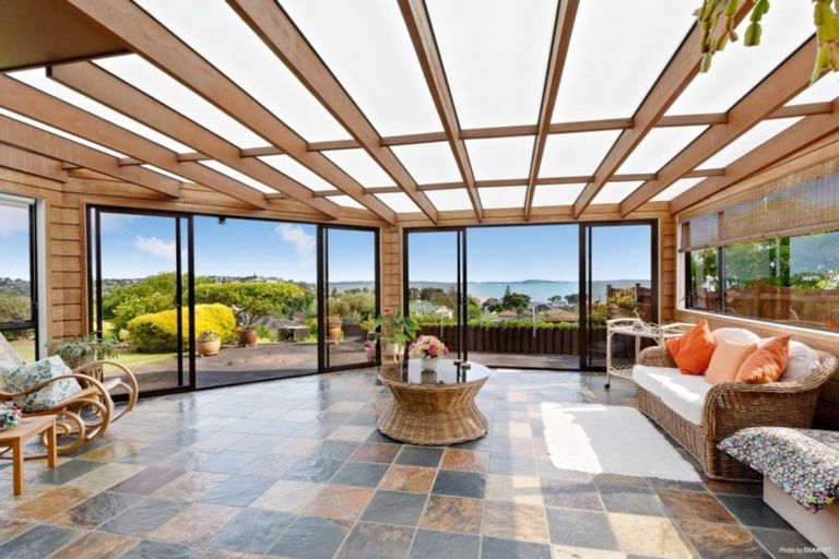 Photo of property in 6 Embling Place, Eastern Beach, Auckland, 2012