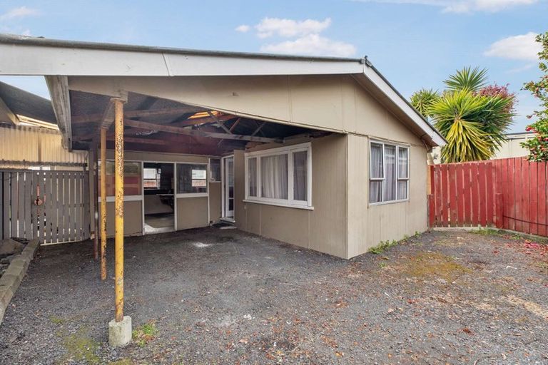 Photo of property in 11a Hill Crescent, Papakura, 2110