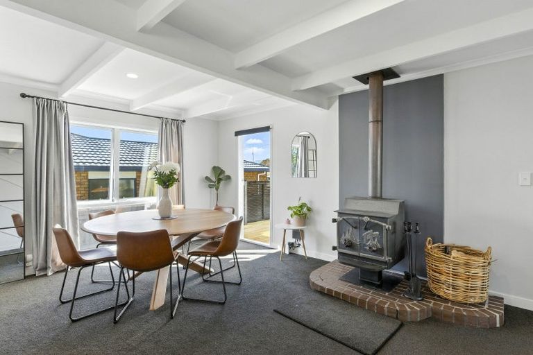 Photo of property in 13 Walton Road, Paraparaumu Beach, Paraparaumu, 5032