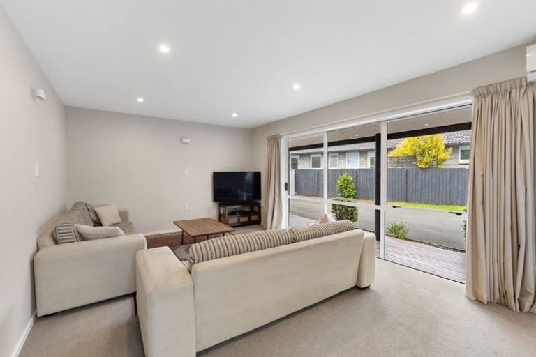 Photo of property in 5 Ingrid Street, Parklands, Christchurch, 8083