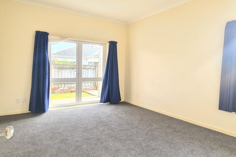 Photo of property in 24 Rex Street, Miramar, Wellington, 6022