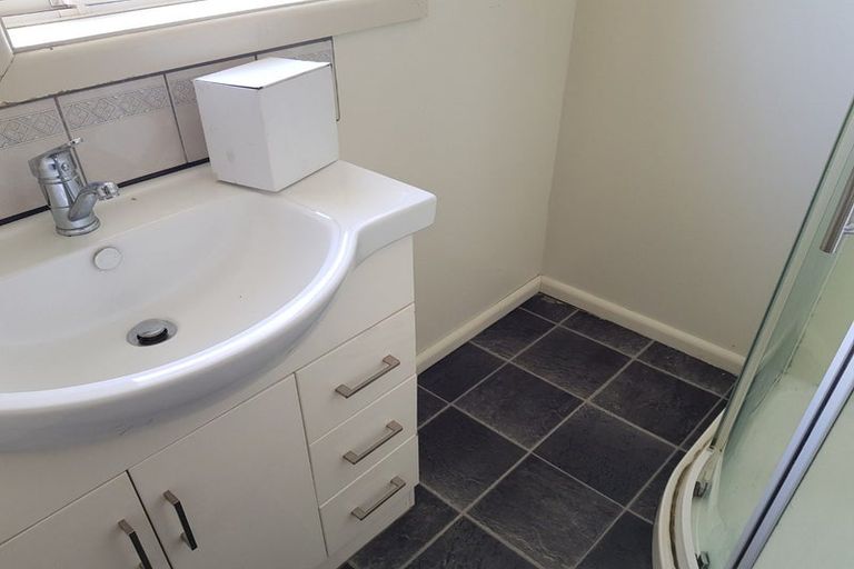 Photo of property in 9 Pembroke Street, Avondale, Christchurch, 8061