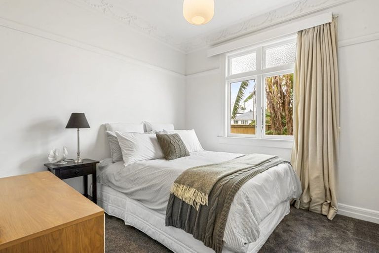 Photo of property in 1c Rutherford Street, Belmont, Auckland, 0622