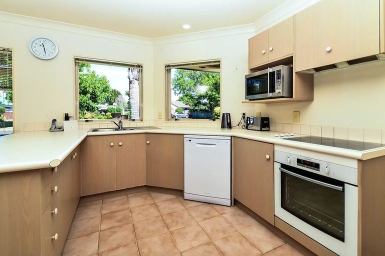 Photo of property in 3 Halcione Close, Flagstaff, Hamilton, 3210