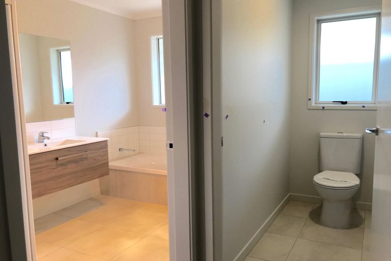 Photo of property in 5 Waghorn Street, Pyes Pa, Tauranga, 3112