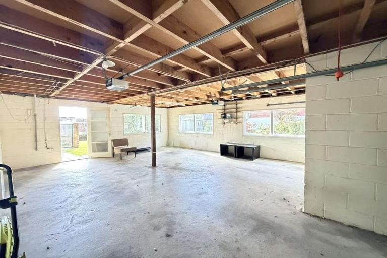 Photo of property in 32 Galaxy Drive, Mairangi Bay, Auckland, 0630
