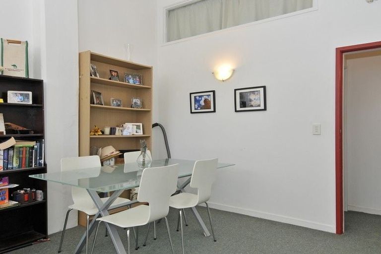 Photo of property in Aulsebrooks Apartments, 1/178 Wakefield Street, Te Aro, Wellington, 6011