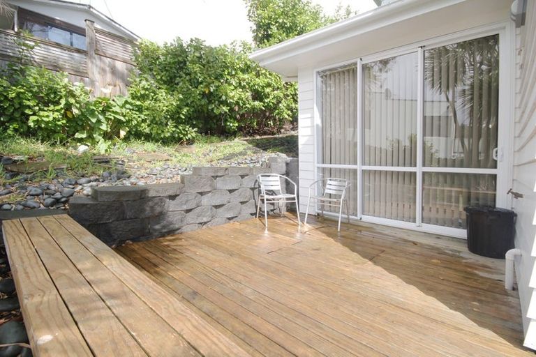 Photo of property in 97a Island Bay Road, Beach Haven, Auckland, 0626