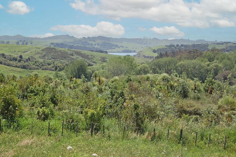 Photo of property in 962a Oneriri Road, Kaiwaka, 0573