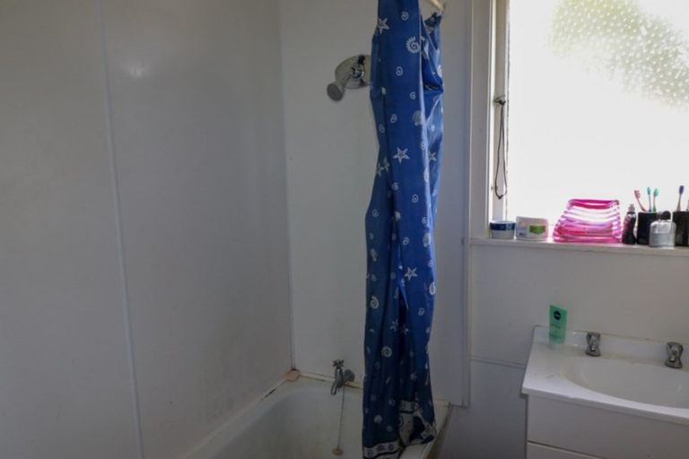 Photo of property in 12 Hartgill Crescent, Dannevirke, 4930