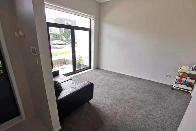 Photo of property in 117 Hobsonville Point Road, Hobsonville, Auckland, 0616