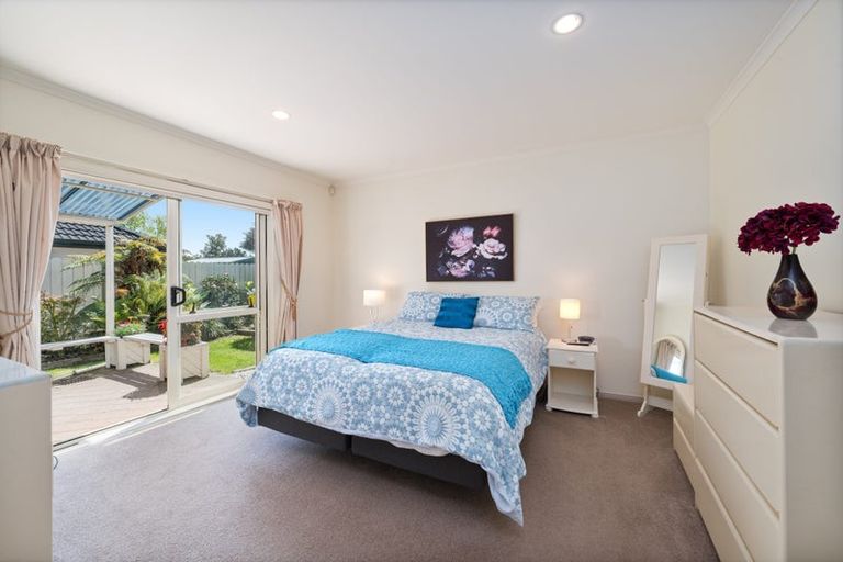 Photo of property in 8 Espalier Drive, Henderson, Auckland, 0612