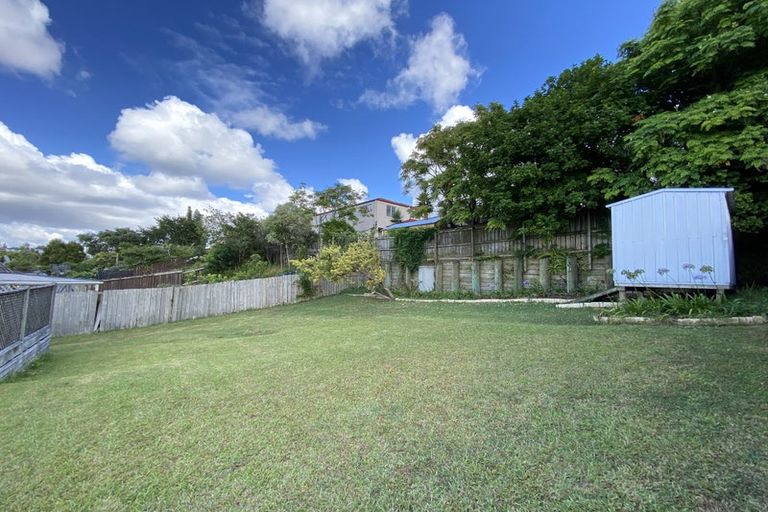 Photo of property in 36 Lavery Place, Sunnynook, Auckland, 0632