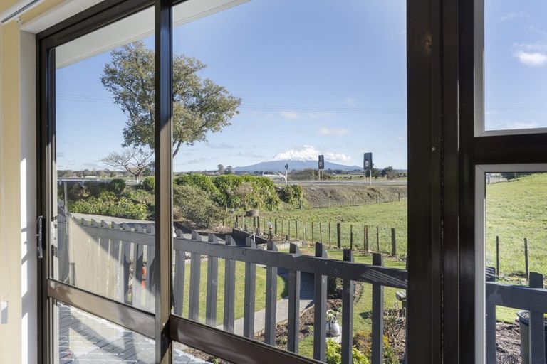 Photo of property in 284 High Street, Eltham, 4322