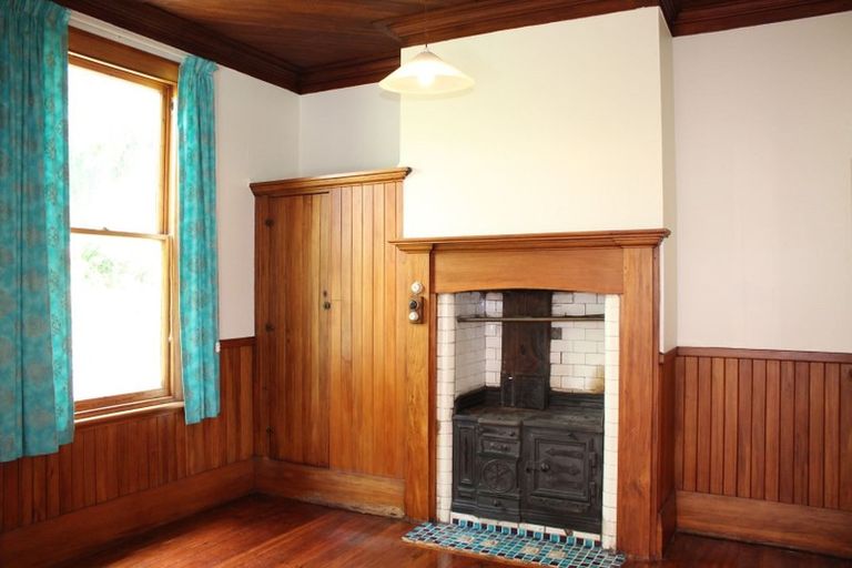 Photo of property in 32 Hereford Street, Kaikorai, Dunedin, 9010