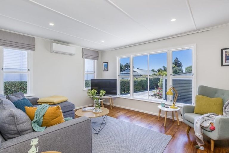 Photo of property in 787 Te Atatu Road, Te Atatu Peninsula, Auckland, 0610