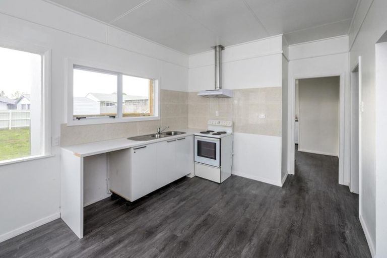 Photo of property in 12 Stuckey Street, Levin, 5510