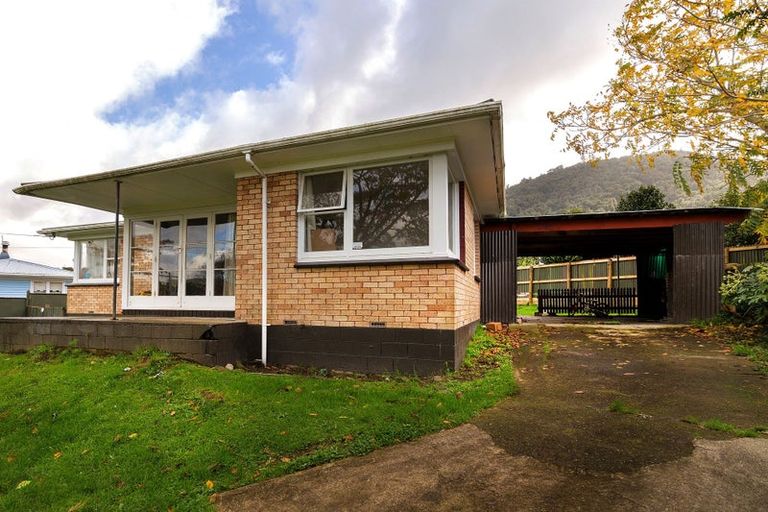 Photo of property in 3 Garrick Place, Pukehangi, Rotorua, 3015