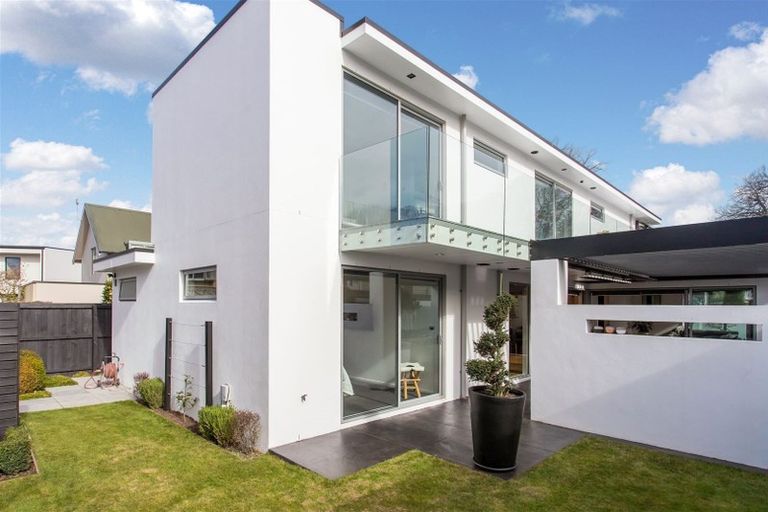 Photo of property in 19a Kahu Road, Fendalton, Christchurch, 8041