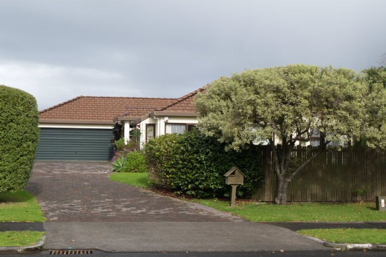 Photo of property in 9 Seneca Court, Golflands, Auckland, 2013