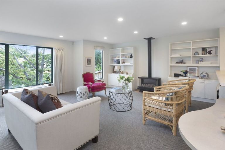 Photo of property in 16 Ngahere Street, Fendalton, Christchurch, 8041