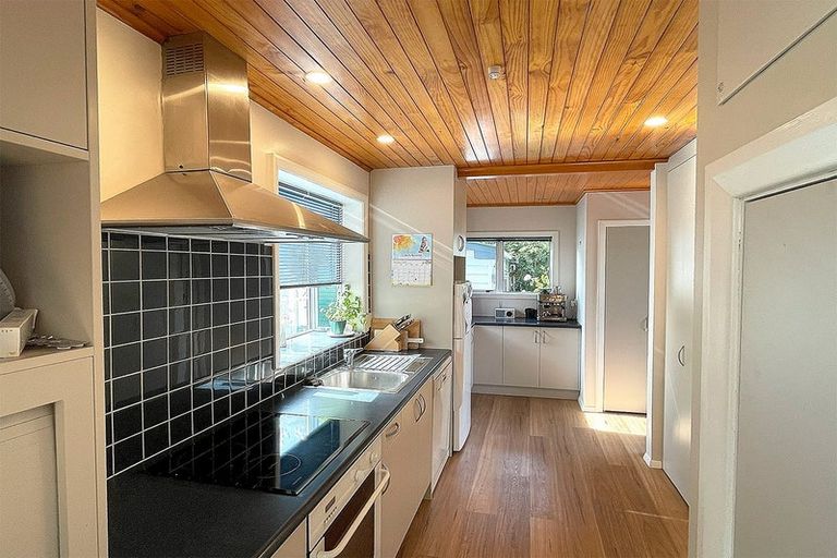 Photo of property in 65 Bristol Square, Hutt Central, Lower Hutt, 5010