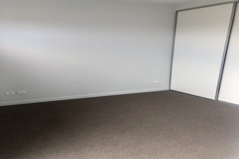 Photo of property in Frank Sargeson Apts, 202/74 Anzac Street, Takapuna, Auckland, 0622