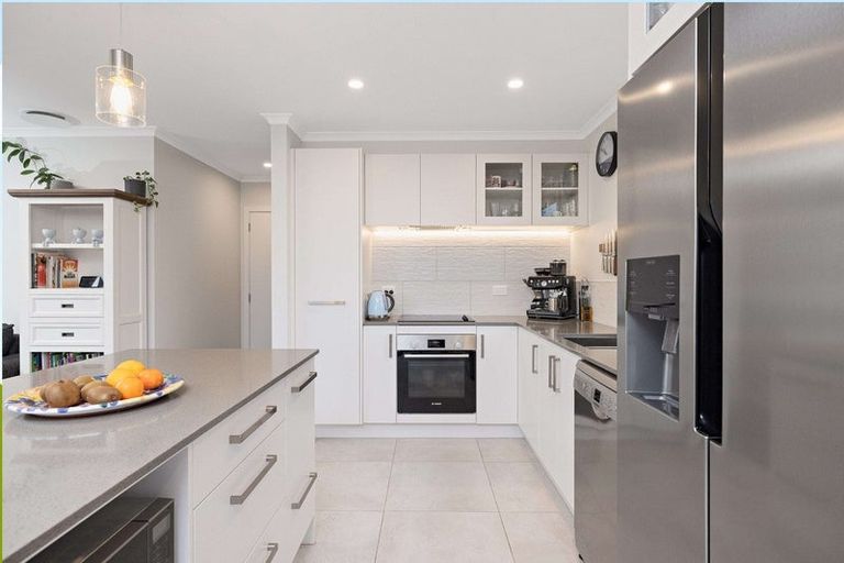 Photo of property in 20 Toi Place, Papamoa, 3118