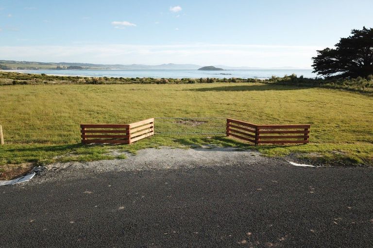 Photo of property in 11 Otuarae Drive, Taieri Beach, 9091