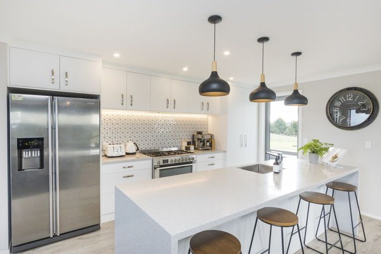 Photo of property in 23 Managhs Road, Halcombe, Feilding, 4775