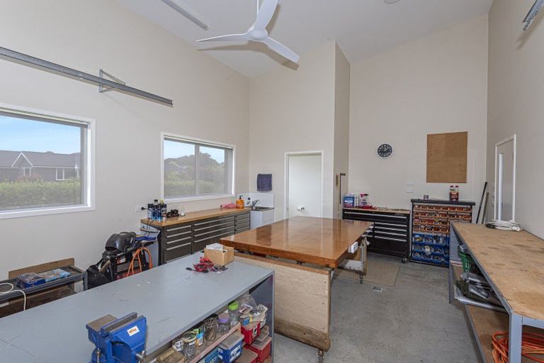 Photo of property in 4 Cornerstone Place, Te Kamo, Kamo, 0185
