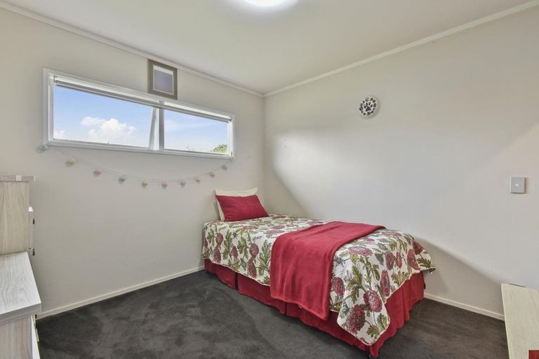 Photo of property in 17 Glenmore Road, Sunnyhills, Auckland, 2010