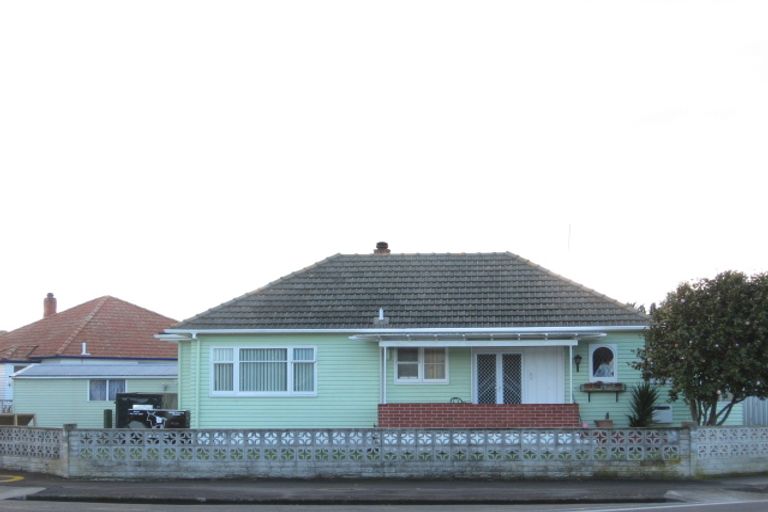 Photo of property in 71 Latham Street, Marewa, Napier, 4110