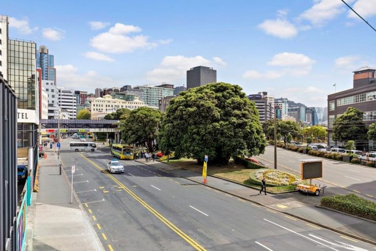 Photo of property in Aulsebrooks Apartments, 2/178 Wakefield Street, Te Aro, Wellington, 6011