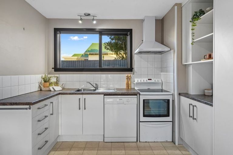 Photo of property in 1/39 Richill Street, Belfast, Christchurch, 8051