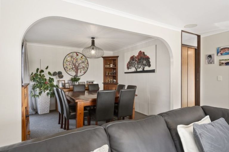 Photo of property in 38 Longstead Avenue, Papamoa Beach, Papamoa, 3118