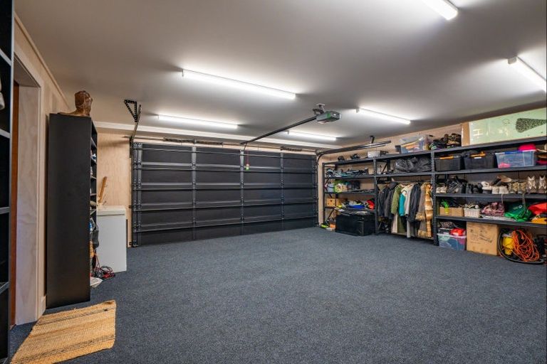 Photo of property in 336 Lake Terrace, Two Mile Bay, Taupo, 3330