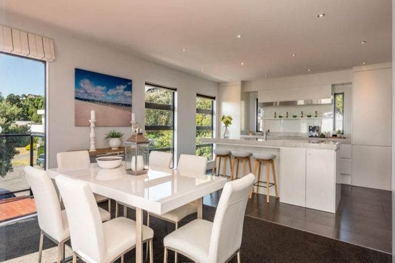 Photo of property in 23 Groves Road, Raumati Beach, Paraparaumu, 5032