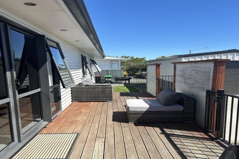 Photo of property in 100 Murphy Road, Taradale, Napier, 4112